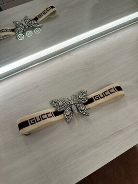 Gucci Beige Logo Elastic Belt with Crystal Butterfly Buckle Size 75/30